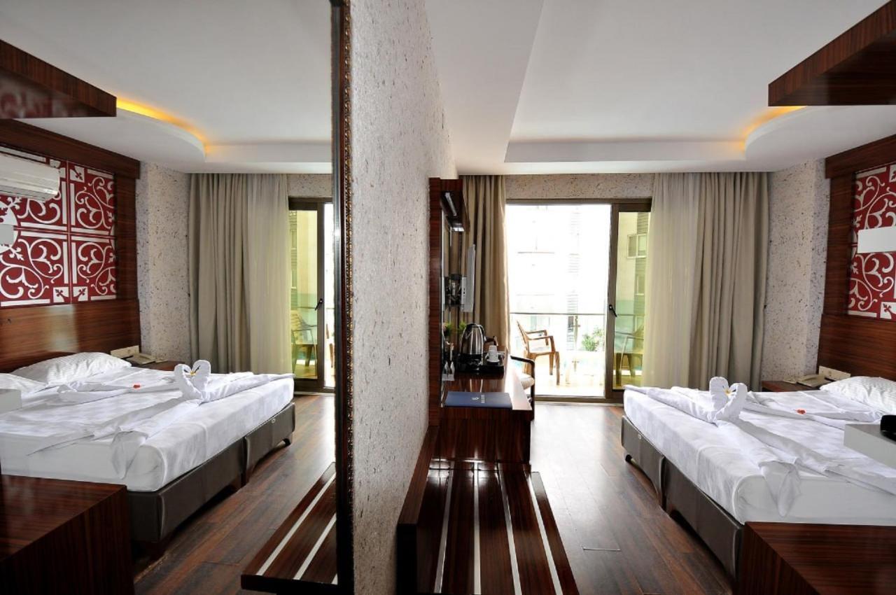 Uk Blue Coast Hotel (Adults Only) อลันยา ภายนอก รูปภาพ