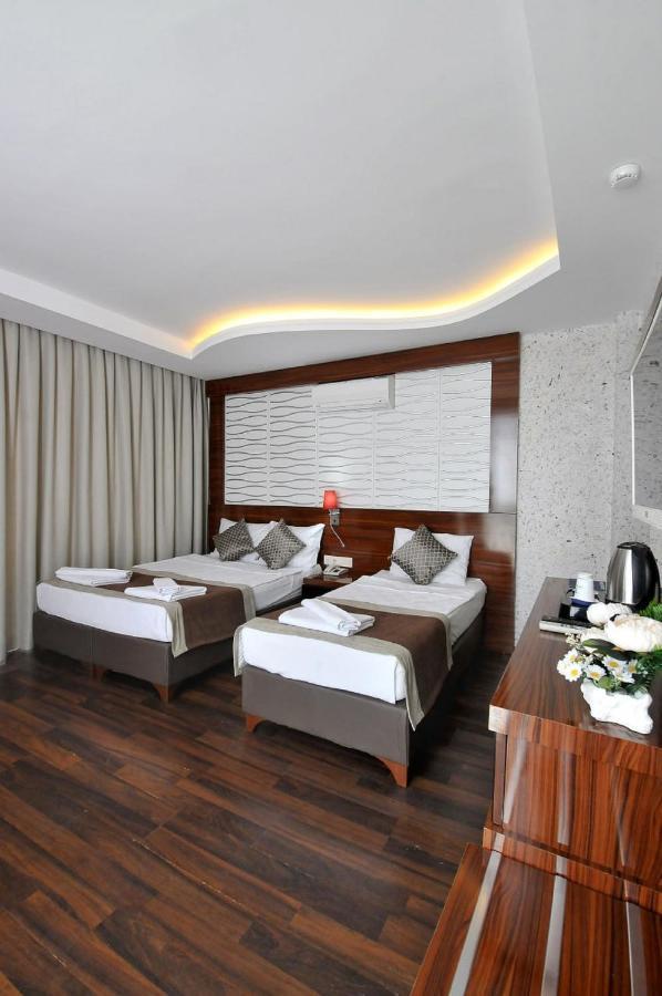 Uk Blue Coast Hotel (Adults Only) อลันยา ภายนอก รูปภาพ